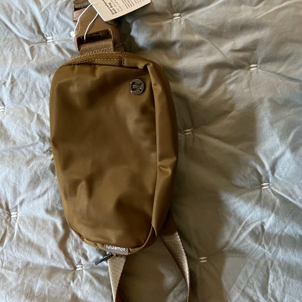Lululemon Everywhere Bag